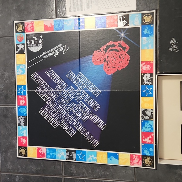 Vintage Beatlemania Trivia Board Game - Picture 2 of 6